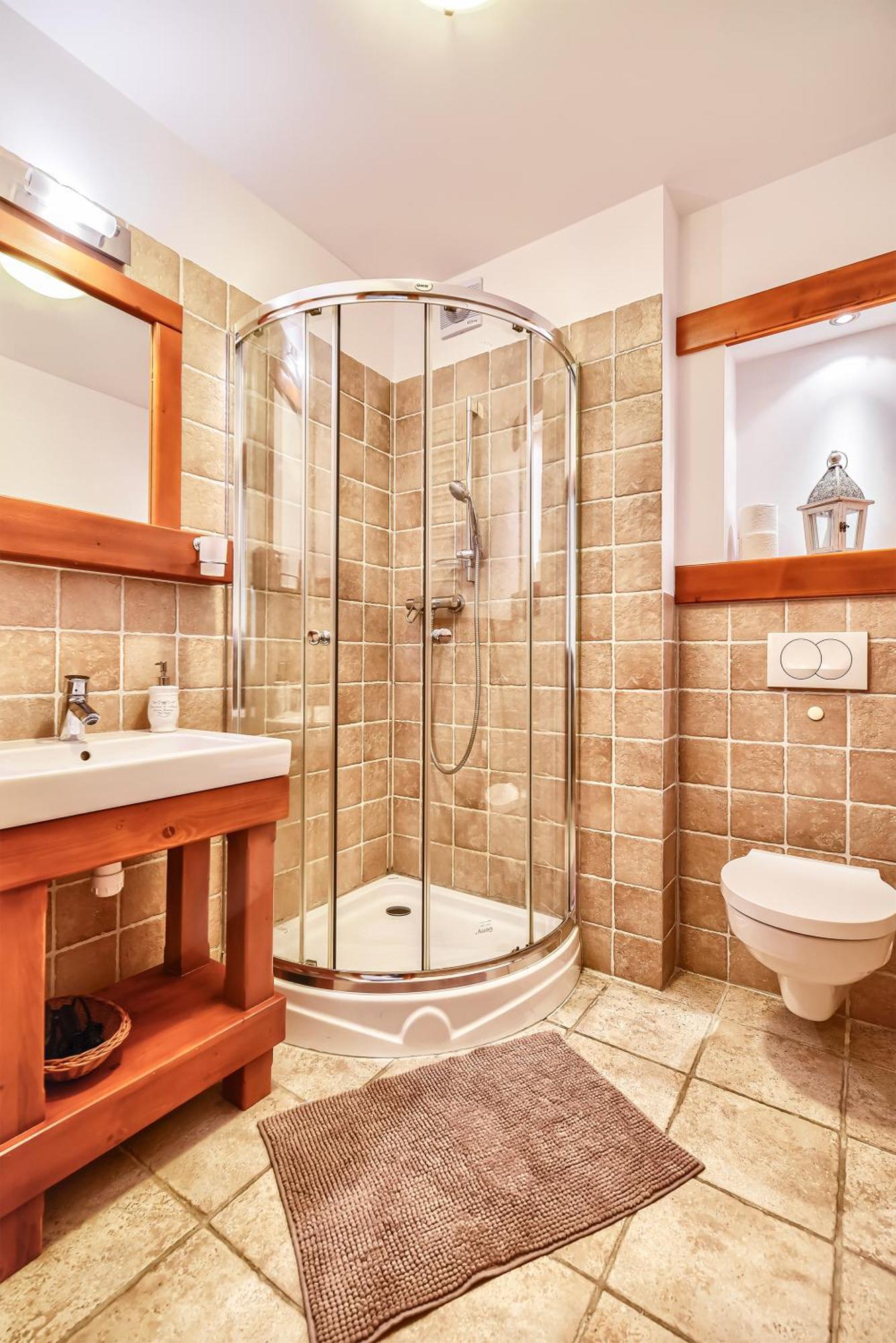 Twin Room Private Bathroom